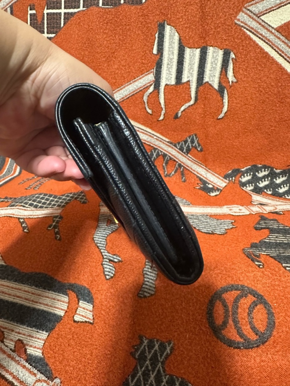 YVES SAINT LAURENT ❤️🌟YSL LARGE FLAP WALLET ⭐️ - Picture 4 of 8